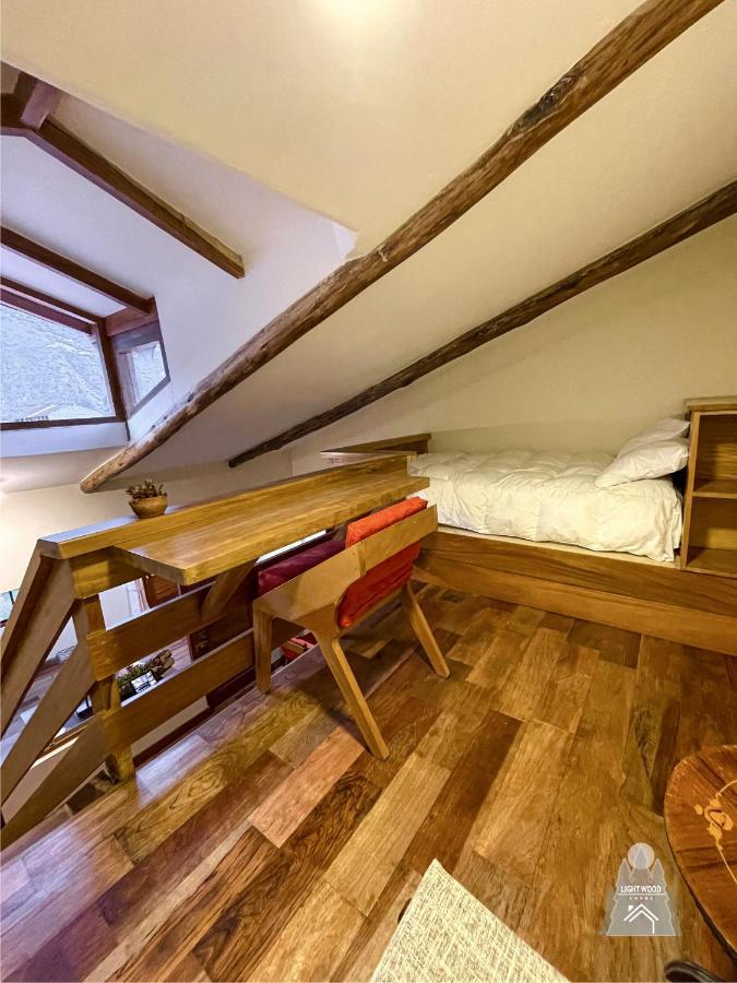 Hotel Light Wood Calca Exterior foto